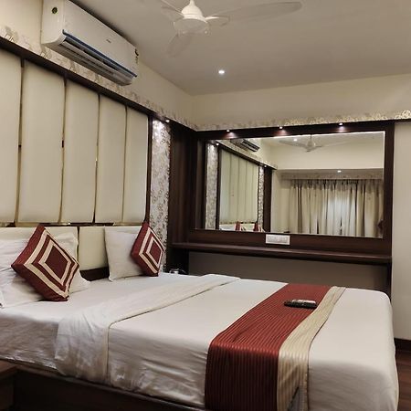 Hotel Shelter Palace Navi Mumbai Exterior photo
