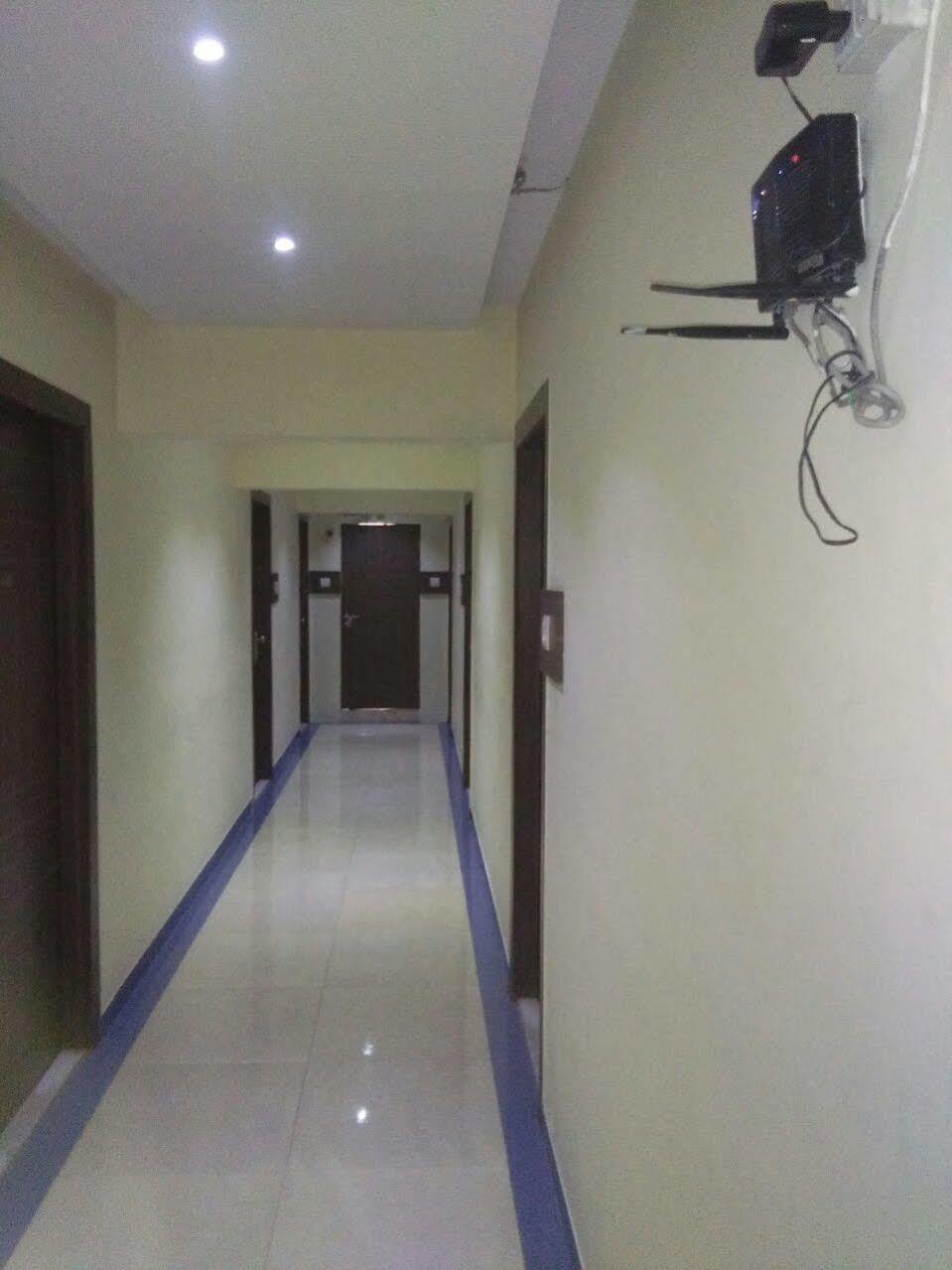 Hotel Shelter Palace Navi Mumbai Exterior photo